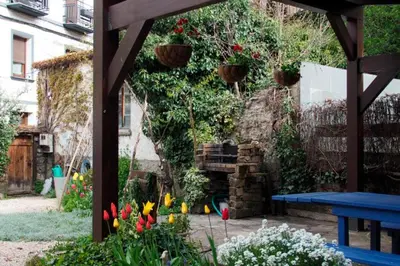 Jardín al aire libre en Garxo Apartamentos