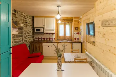 Una cocina o zona de cocina en Casa Muro Ordesa