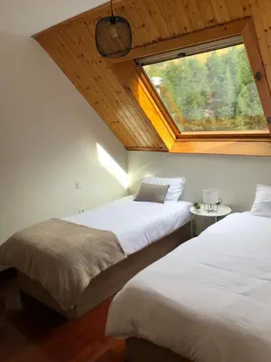 Cama o camas de una habitación en Ático Europa, Canfranc estación