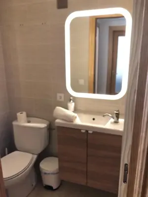 Un baño de Ático Europa, Canfranc estación