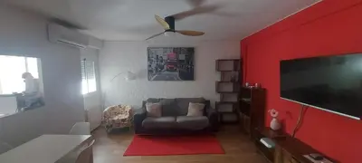 Una televisión o centro de entretenimiento en Precioso piso-apartamento en barrio de Zaragoza