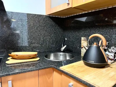 Una cocina o zona de cocina en Apartament La Gisca - L'Amfitriona