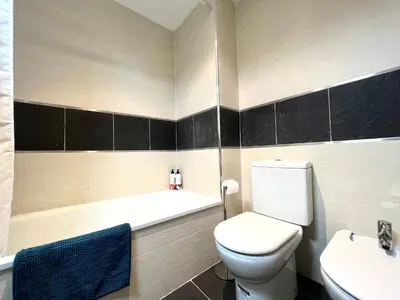 Un baño de Apartament La Gisca - L'Amfitriona