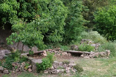 Jardín al aire libre en Casa ecológica en plena naturaleza