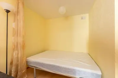 Cama o camas de una habitación en TEM - Apartamento muy céntrico, zona de MARCHA, 3º sin ascensor