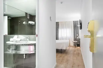 Un baño de Hotel Sansi Park