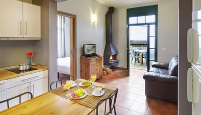 Una cocina o zona de cocina en Hotel Rural y Apartamentos Villa Engracia