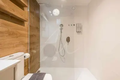 Un baño de Bonaigua 007 by SeaMount Rentals