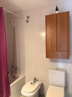 Un baño de Chimenea y piscina-Dúplex perfecto para todo el año - Herbasabina 4