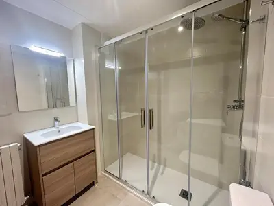 Un baño de Apartament comfortable amb vistes i cèntric by RURAL D'ÀNEU