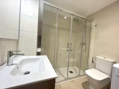 Un baño de Apartament comfortable amb vistes i cèntric by RURAL D'ÀNEU