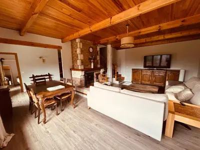 Zona de estar de Casa Rural Uría - Ubicación perfecta, rodeado de naturaleza, vistas espectaculares