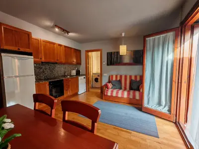 Una cocina o zona de cocina en Cómodo y equipado, ideal para tu estancia en la Vall de Boí - Erta 1