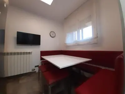 Una televisión o centro de entretenimiento en Los Sauces III