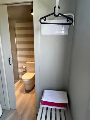 Un baño de LA CASA CONTENEDOR