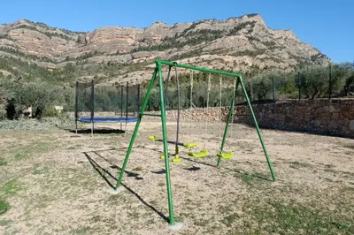 Zona de juegos infantil en Mas de la Vall del Frare