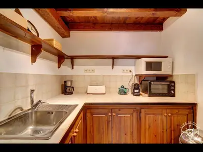 Una cocina o zona de cocina en CASA PINS de Alma de Nieve