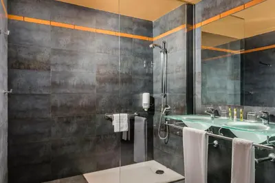 Un baño de Eurostars Reina Felicia