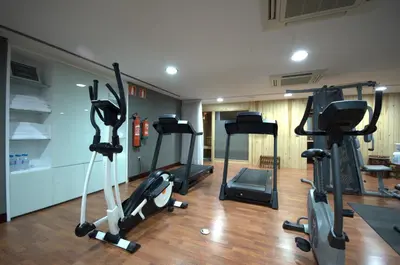 Gimnasio o instalaciones de fitness de Hotel Zenit Pamplona