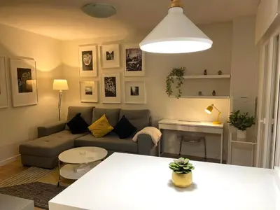 Zona de estar de Apartamento céntrico patio chill out-Prime video