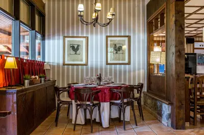 Un restaurante o sitio para comer en San Anton Benasque