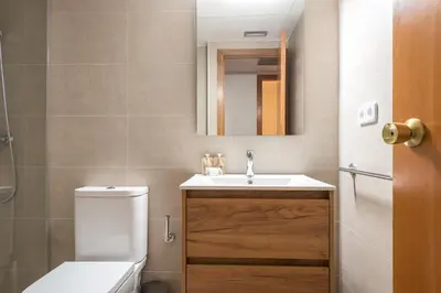 Un baño de Barlongueta y Totiaran