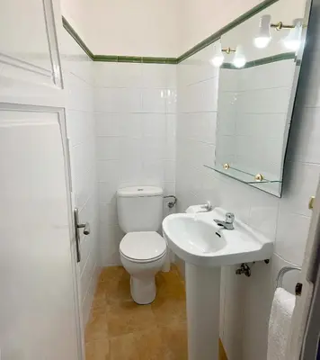 Un baño de Ca Roc