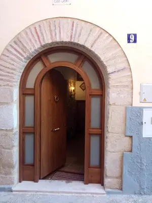 Fachada o entrada de Cal Tort