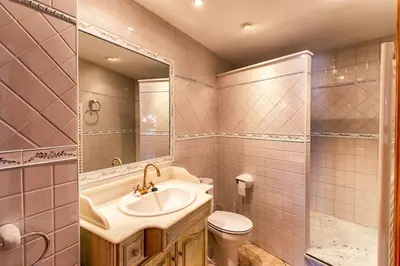 Un baño de Apartamento Los 3 Reyes