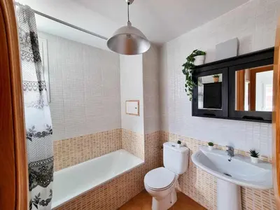 Un baño de Step to El Pilar ComoTuCasa