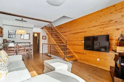 Plano de Austen - Chalet by Cardi Suites