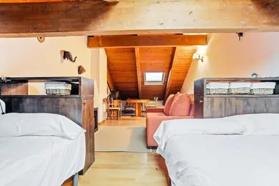 Plano de Austen - Chalet by Cardi Suites
