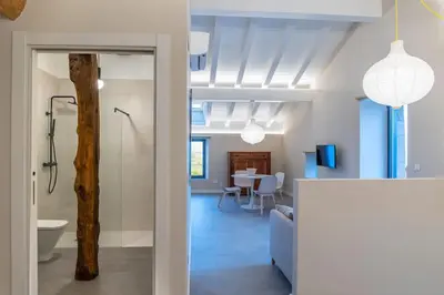 Un baño de Apartamentos en Baztan HIRU KABI, HIGA