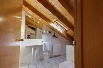 Un baño de HOTEL LAMOGA