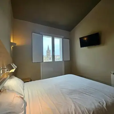 Hostal JP y Estudios