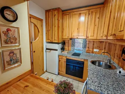 Una cocina o zona de cocina en Chimenea, cama grande y vistas- Escapada romántica perfecta - Falcó 16