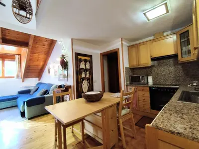 Una cocina o zona de cocina en CHECK-IN CASAS Casa Pedro