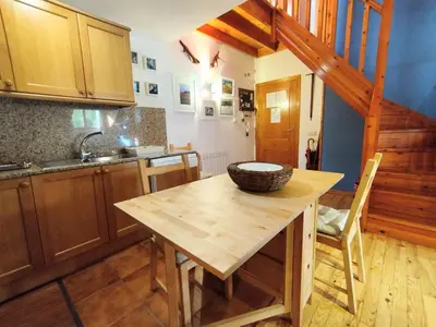 Una cocina o zona de cocina en CHECK-IN CASAS Casa Pedro