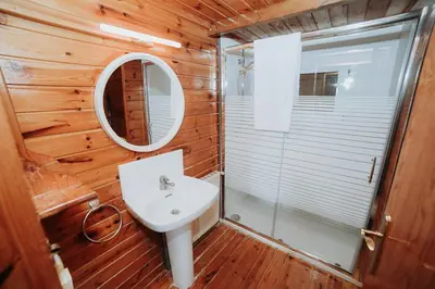 Un baño de Vall d'Àger Resort & Camping