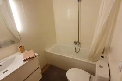 Un baño de Rincón de Tasio by Clabao