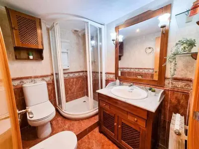 Un baño de El Reloj del Pilar ComoTuCasa
