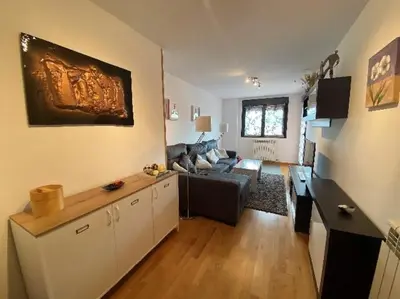 Una televisión o centro de entretenimiento en Apartamento Llano de la Victoria