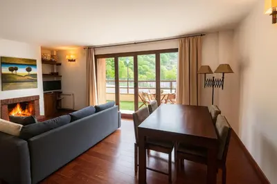 Zona de estar de Vall Fosca - Apartamento con espectaculares vistas y jardín privado